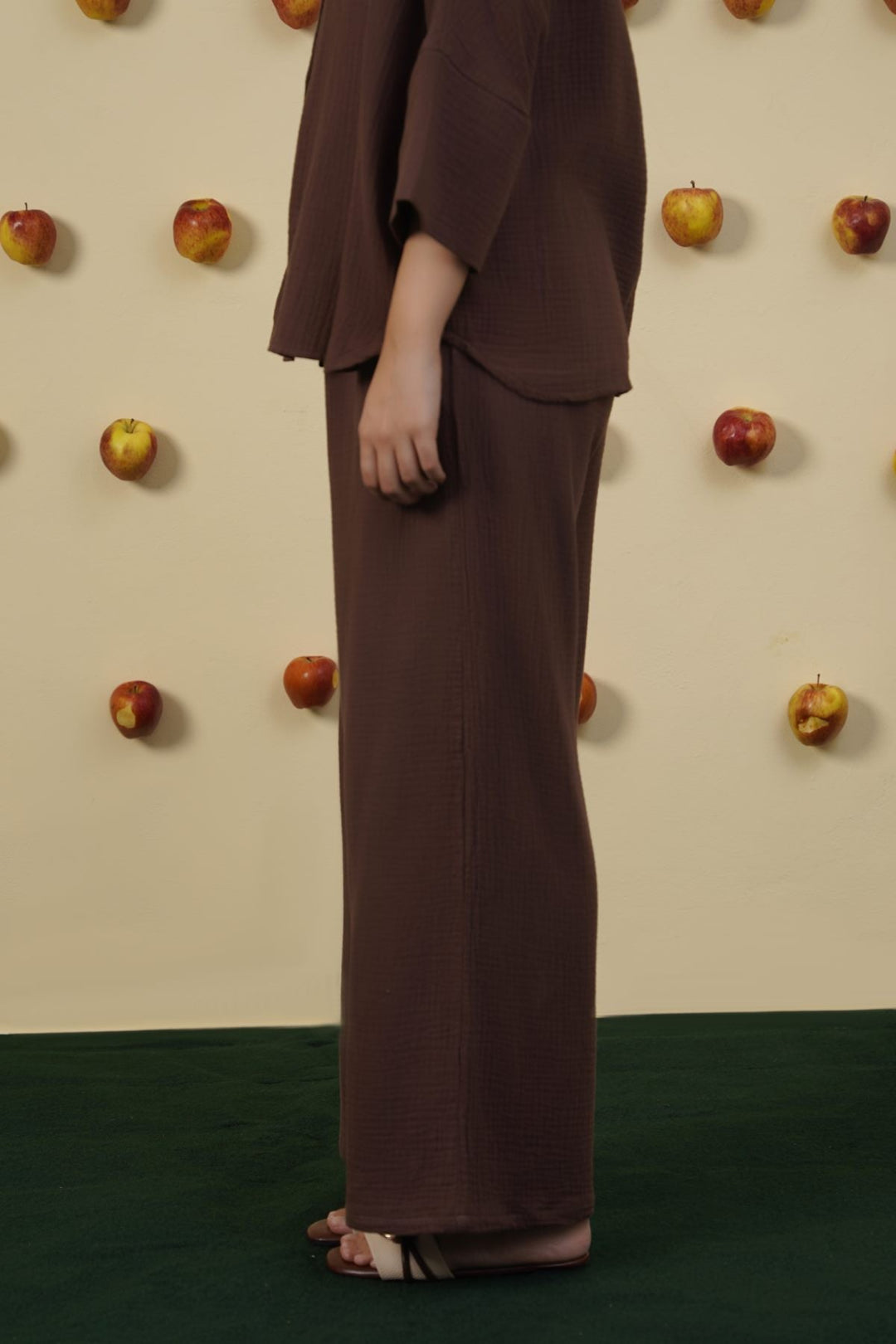 BROWN MUSLIN WIDE PANTS