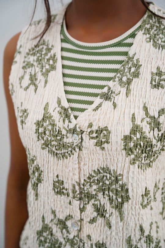 GREEN BLUE SMOCKED VEST