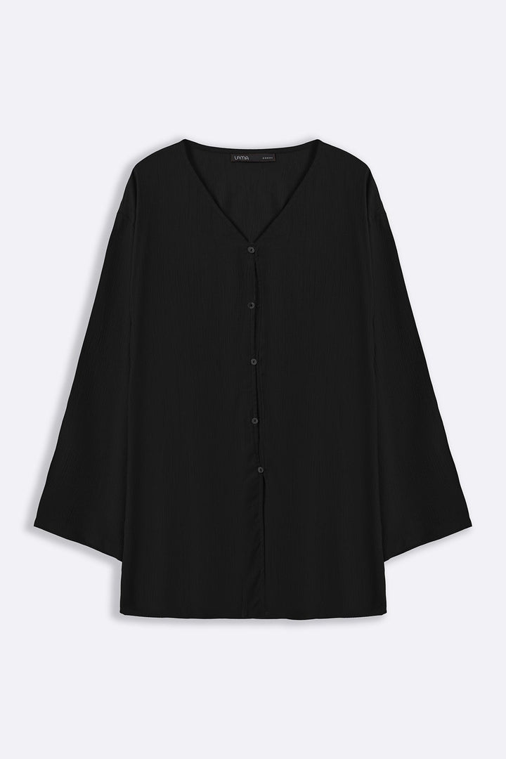BLACK FLOWY TEXTURED BLOUSE