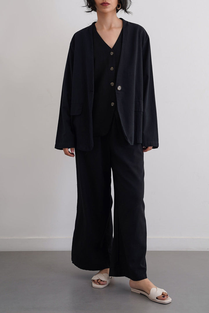 BLACK COLLARLESS LINEN BLAZER