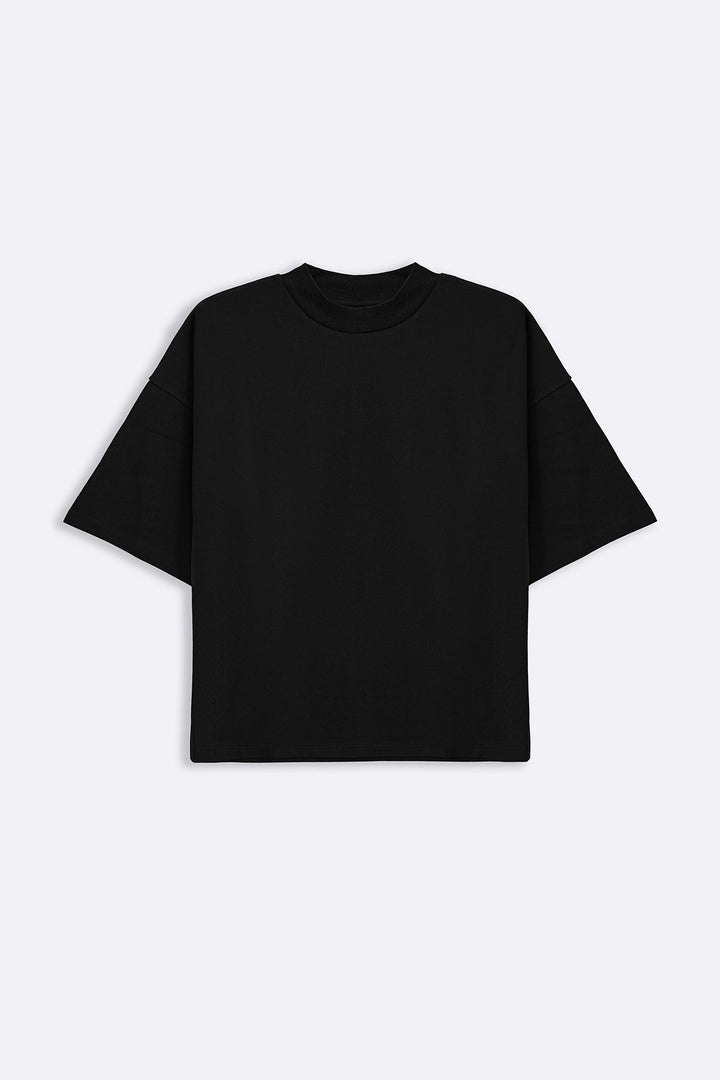 BLACK ROUND NECK TEE