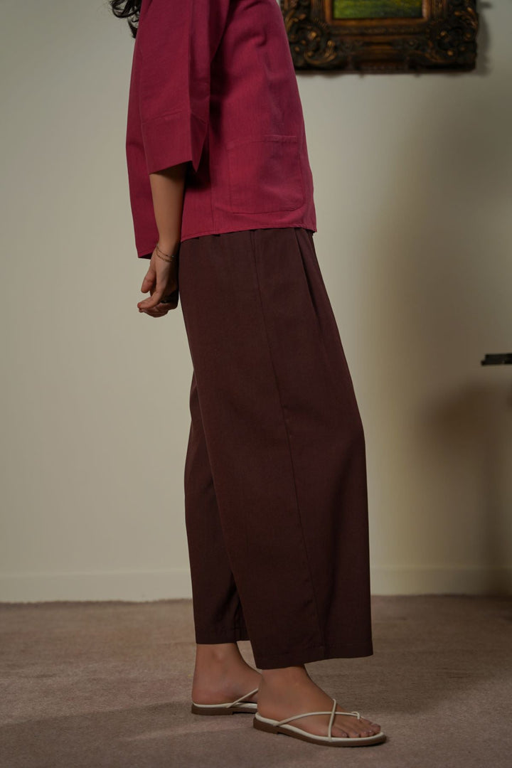 BURGUNDY SLOUCHY PLEATED PANTS