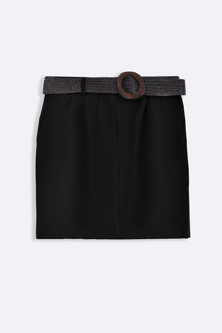 BLACK BELTED PLEAT SHORTS