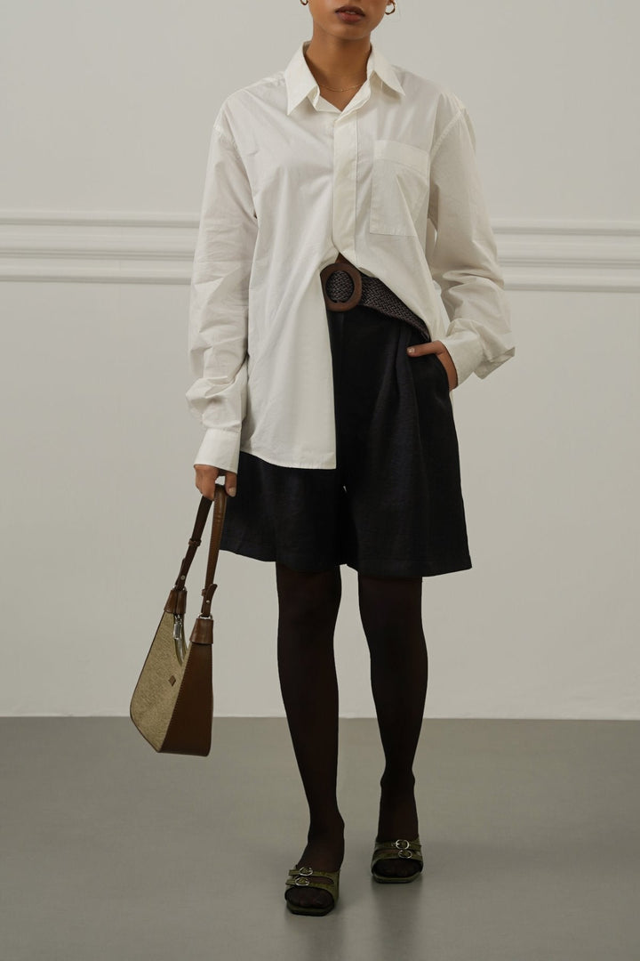 BLACK BELTED PLEAT SHORTS