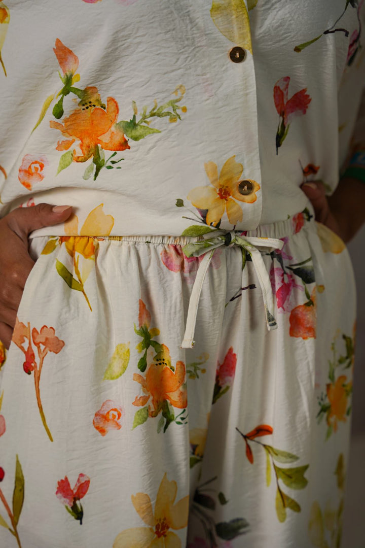 LILIES AT DAWN PANTS