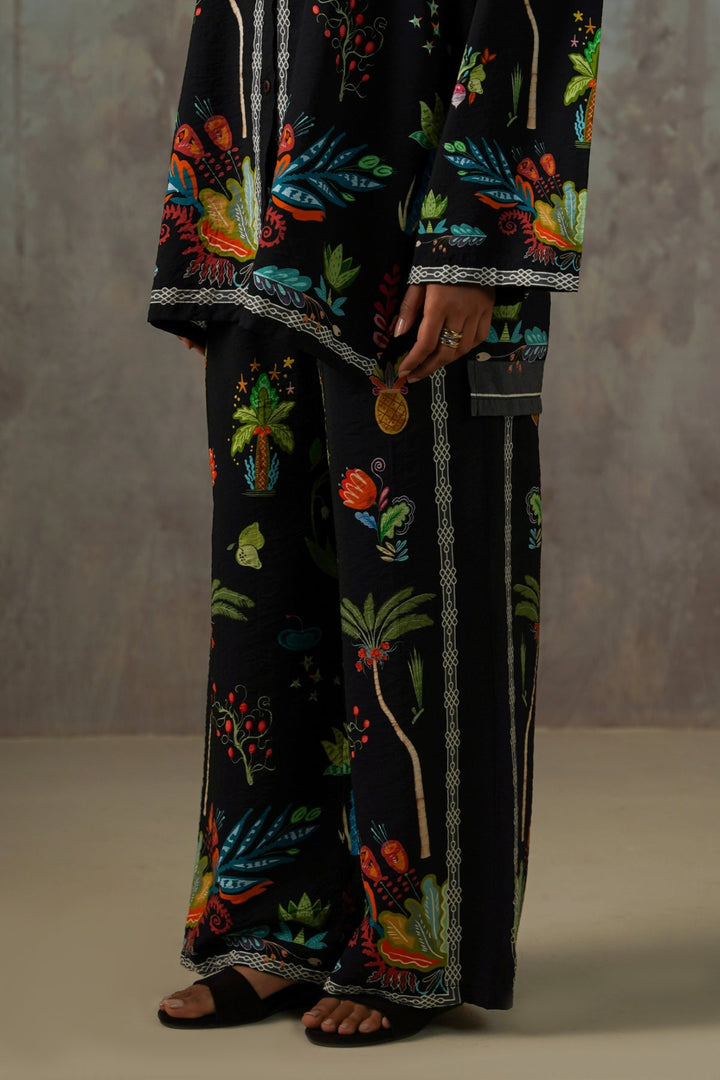 BLACK GREEN APPLE PANTS