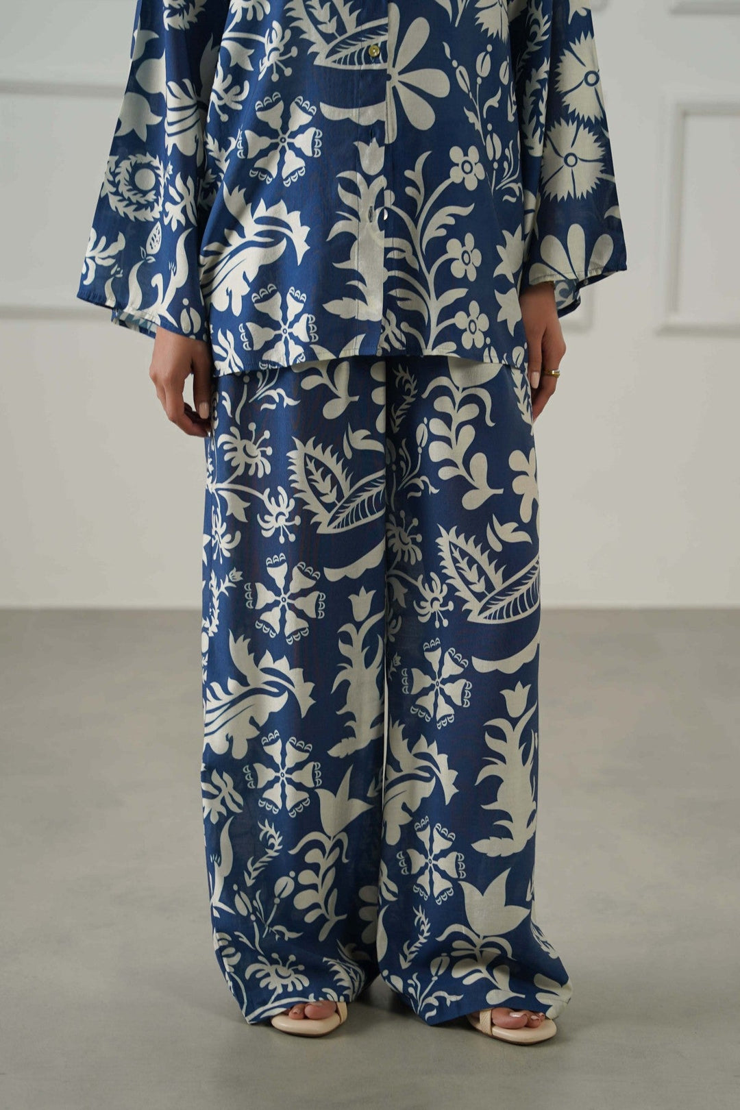 BLUE BUKETAN LONG PANTS