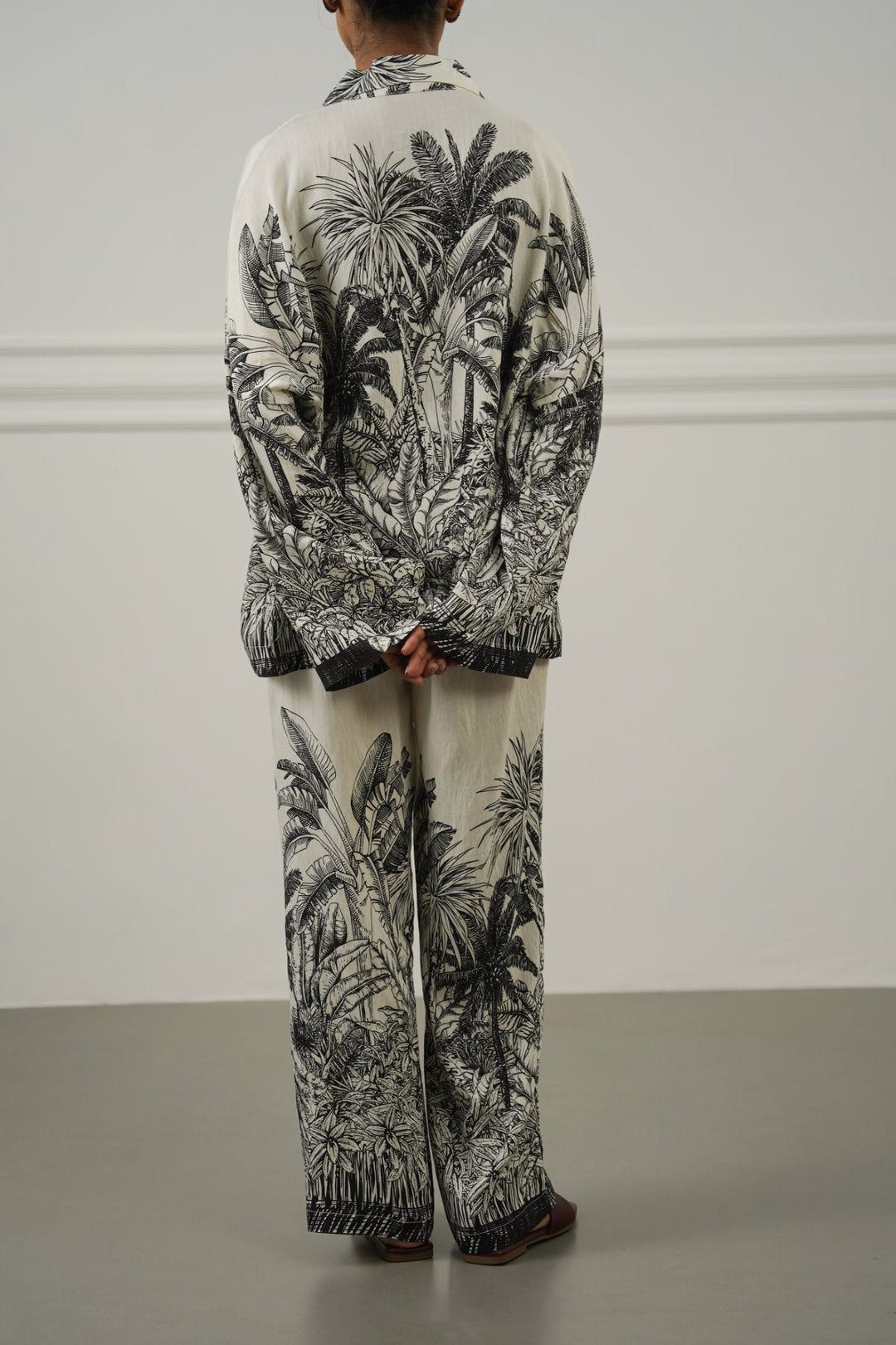 OFF WHITE JUNGLE ETCH PANTS