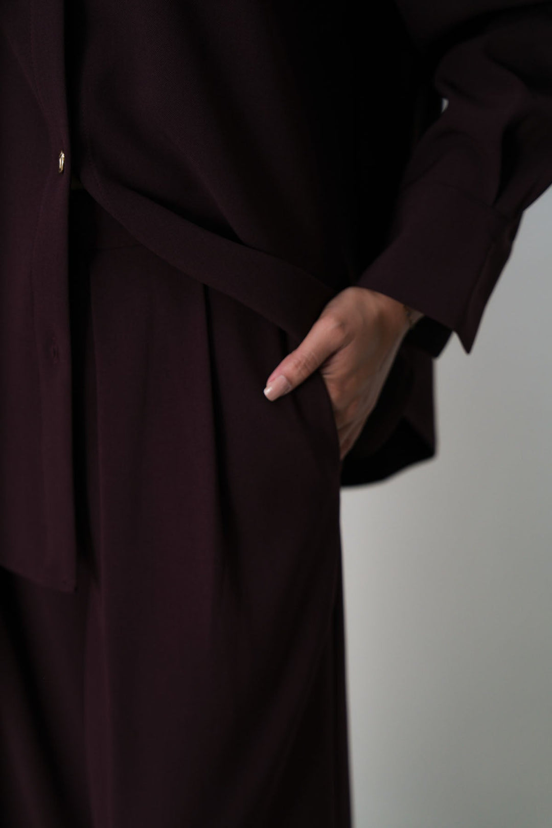 WINE FLOW PLEATED PANTS