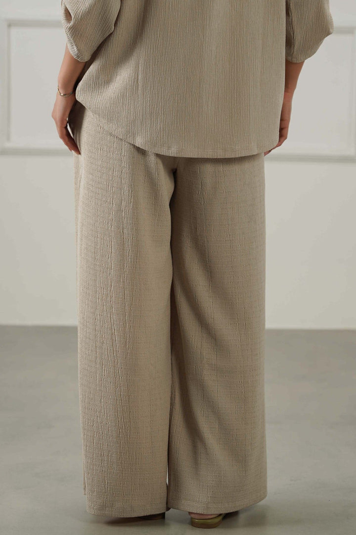 OAT WHITE BASIC STRAIGHT PANTS