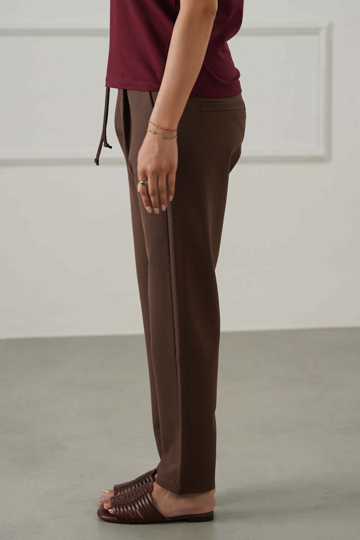 BROWN TAPERED PANTS WITH DRAWCORD