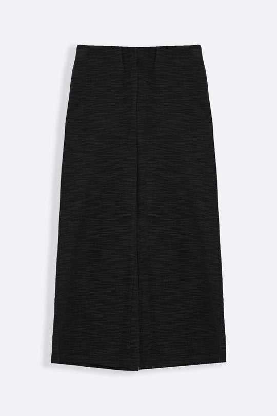 BLACK STRAIGHT TEXTURED PANTS
