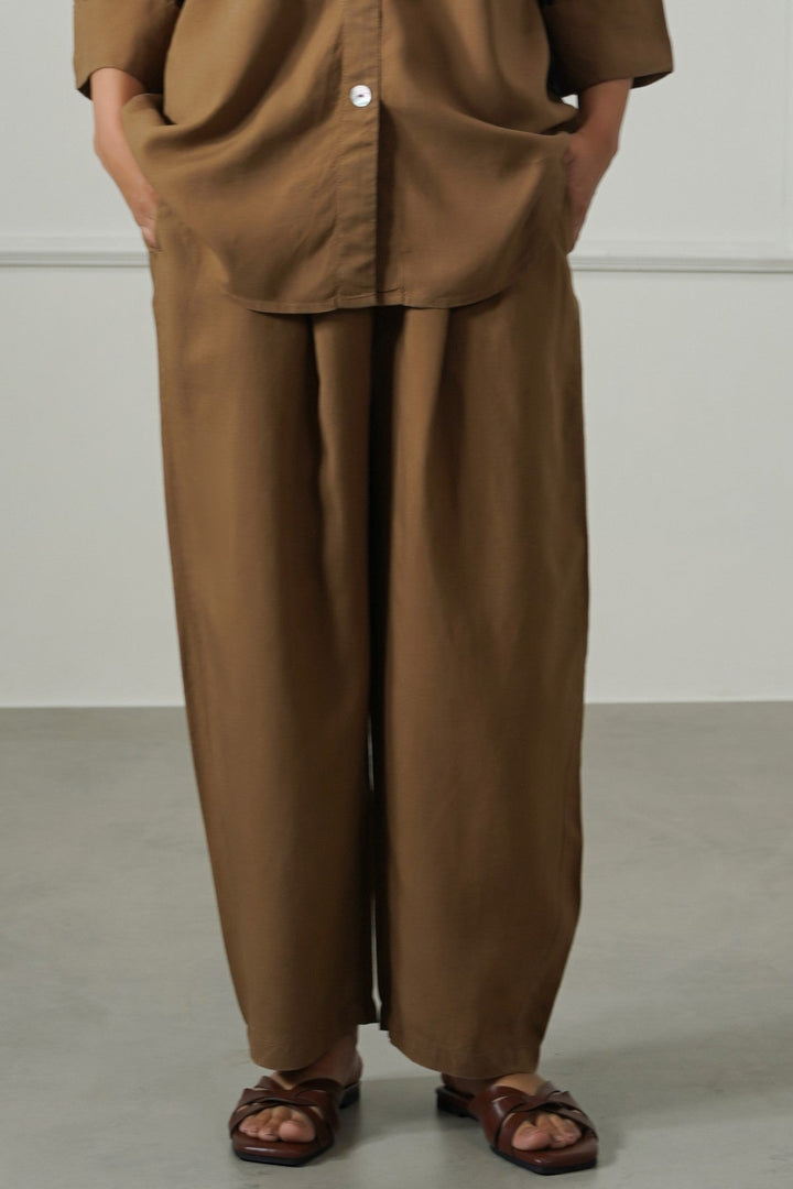 BROWN LYOCELL LINEN EASE PANTS
