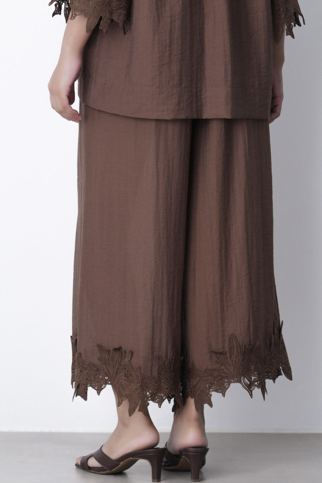 BROWN-SOFT LACE CULOTTES