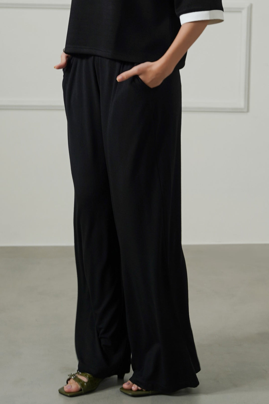MODAL FLOWY PANTS