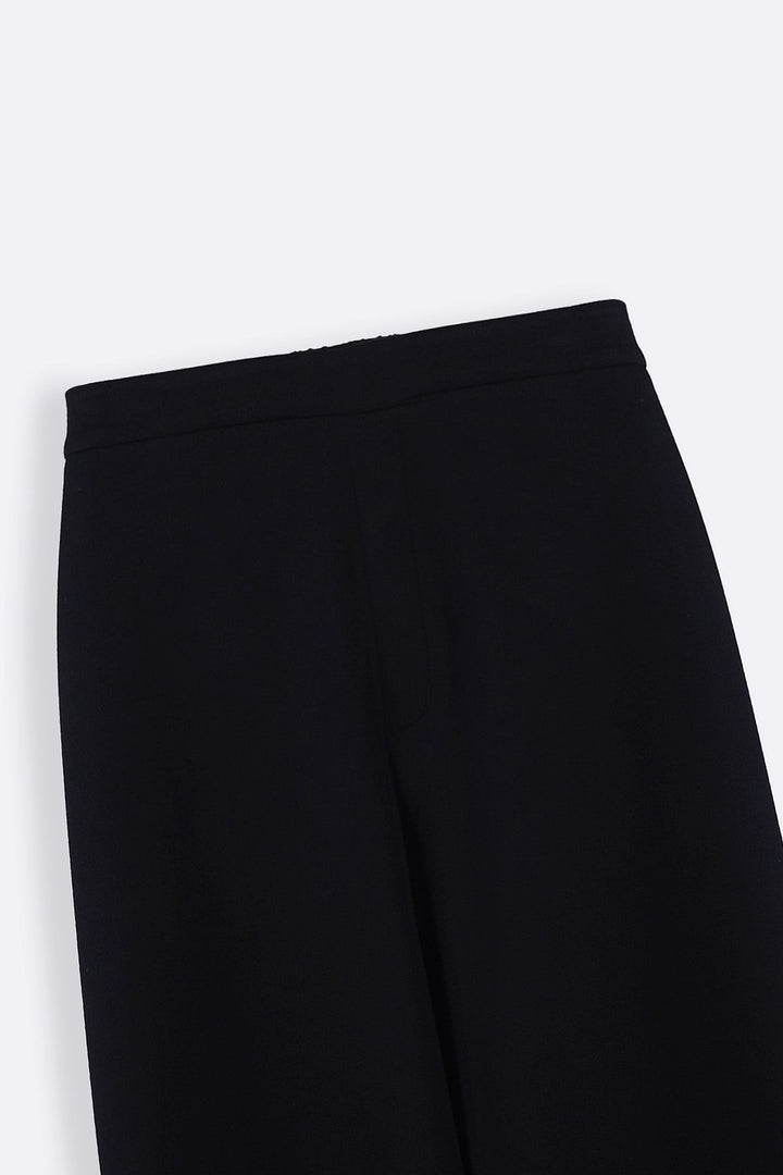 BLACK EASY TAILORED PANTS
