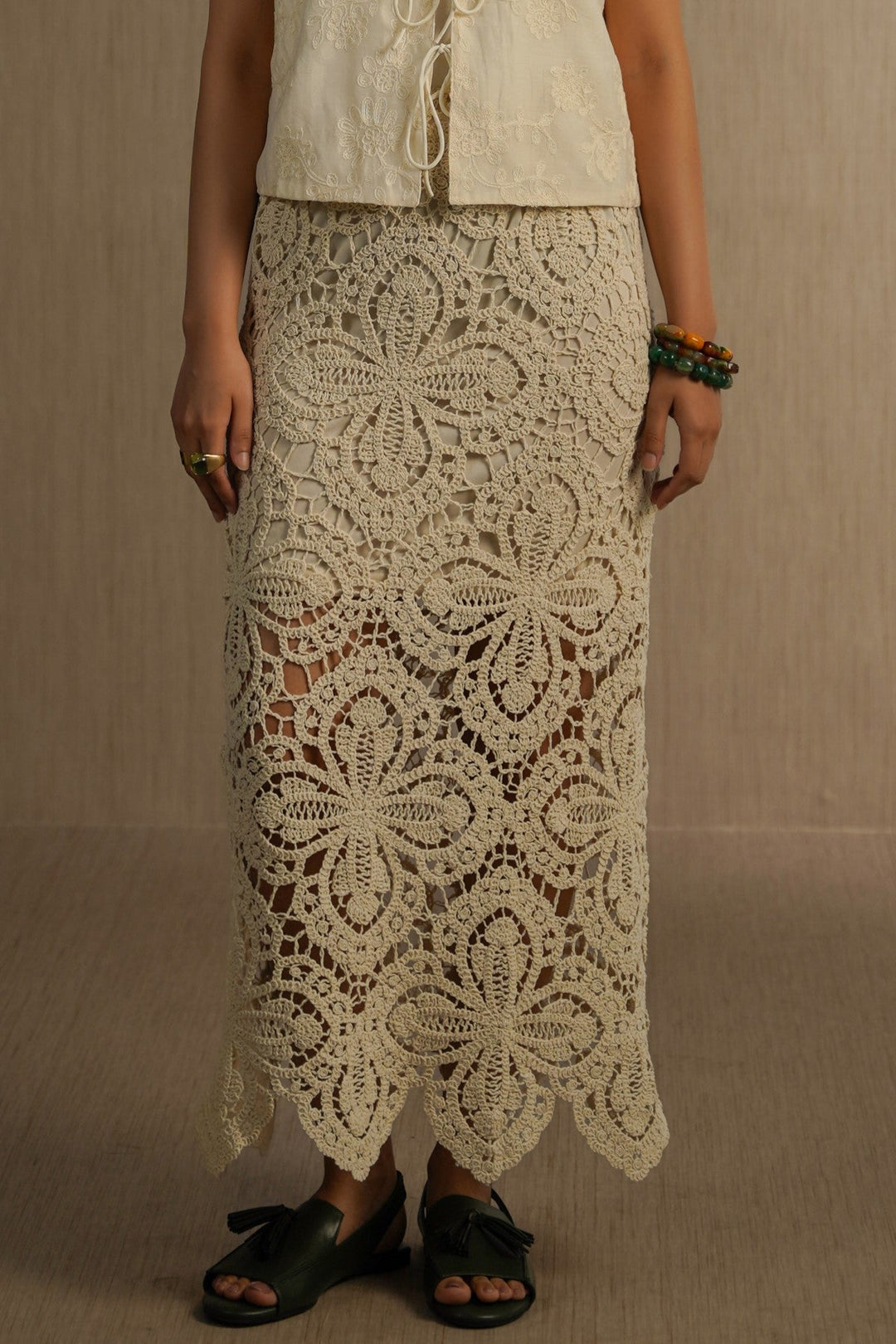 OFF WHITE TEXTURED CROCHET SKIRT