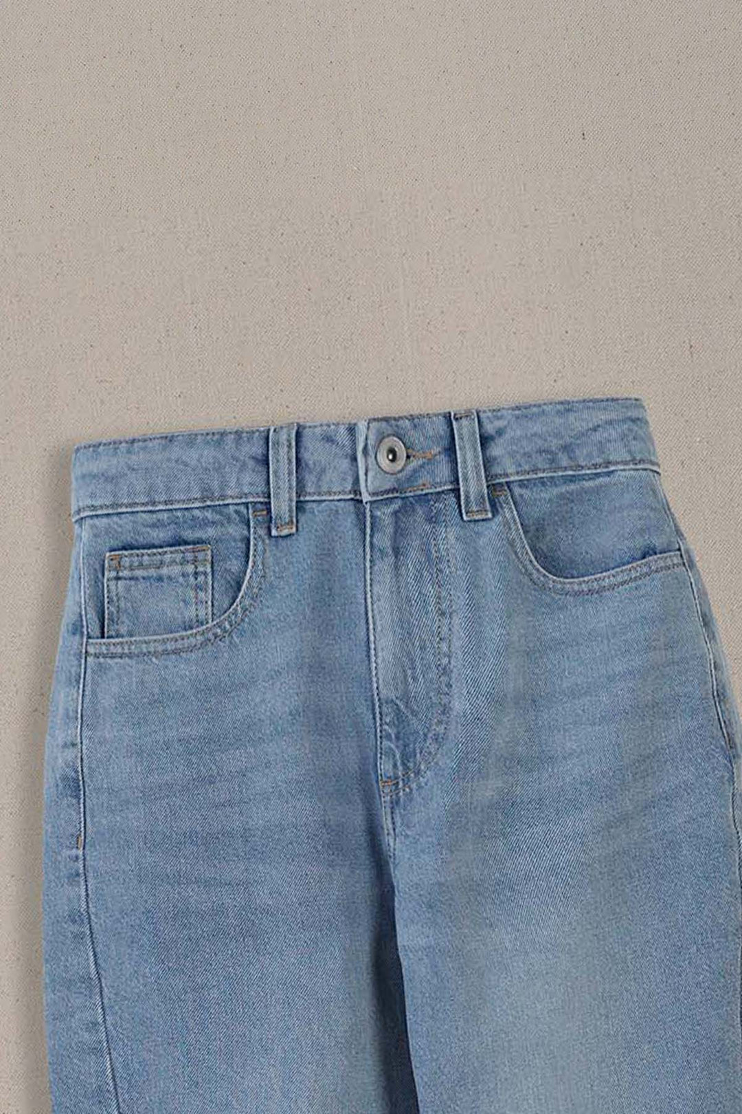 LIGHT BLUE VINTAGE BALLOON JEANS