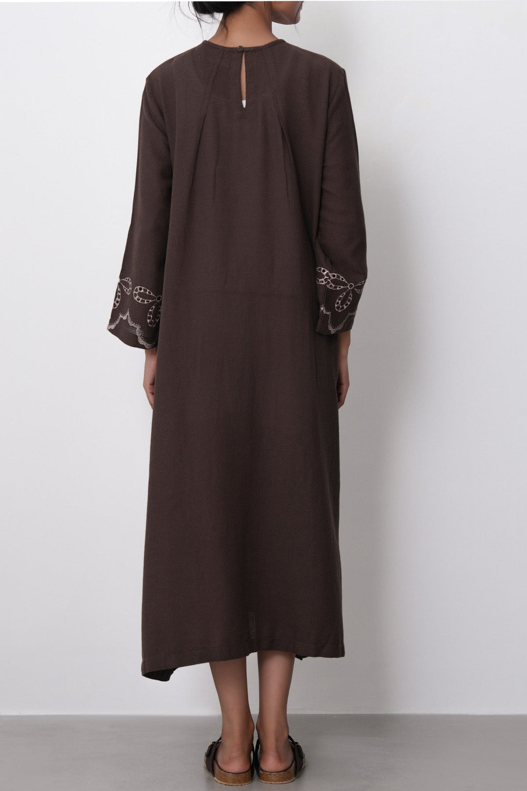 BROWN-EMBROIDERED COTTON DRESS