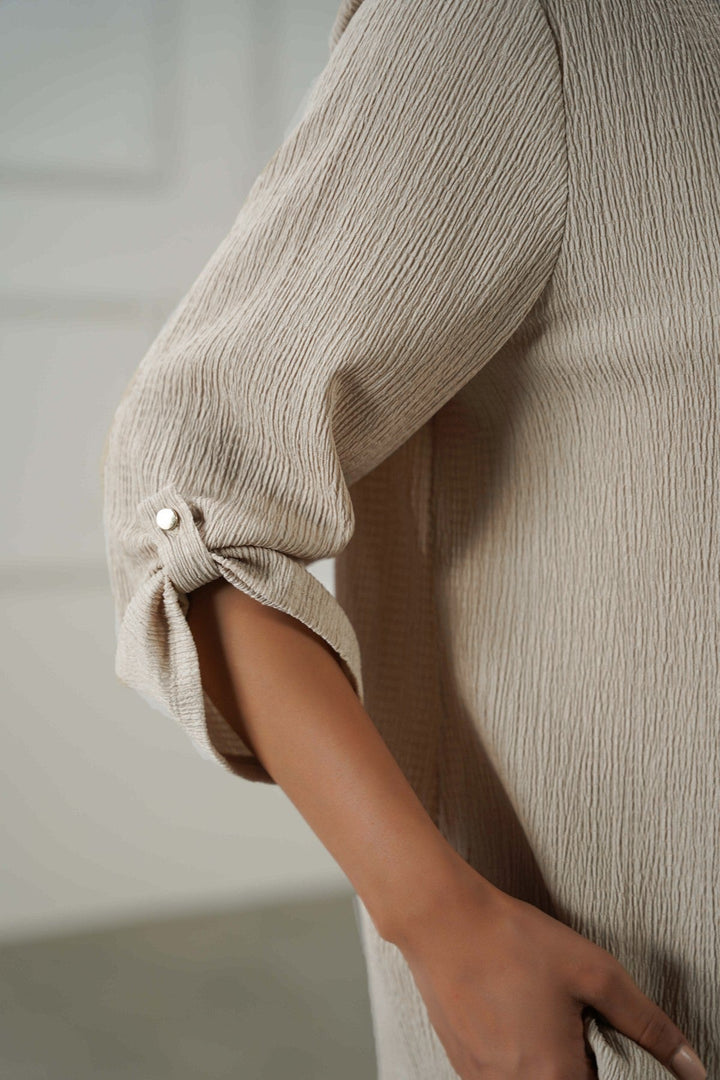 OAT WHITE V COLLARED SHIRT