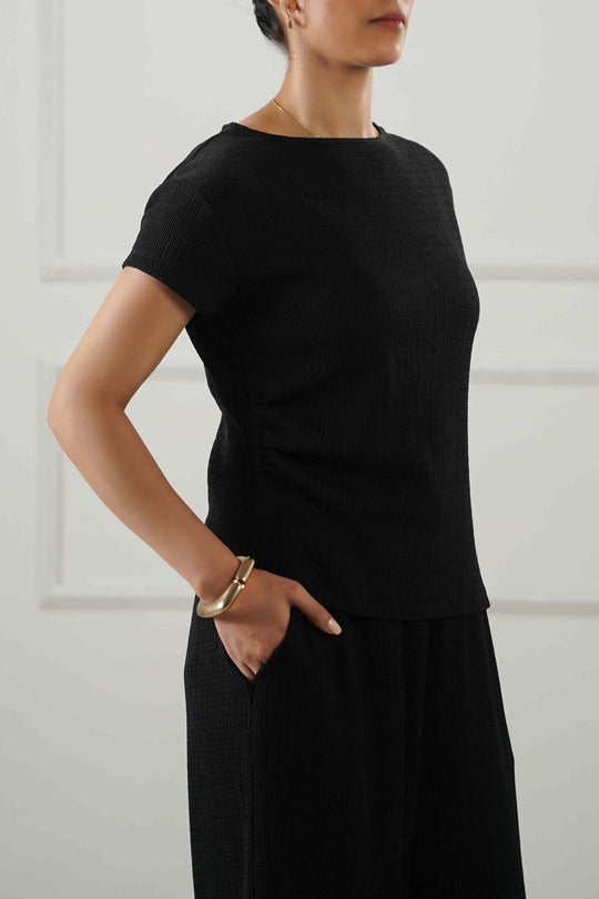 BLACK PLEATED WAIST TEE