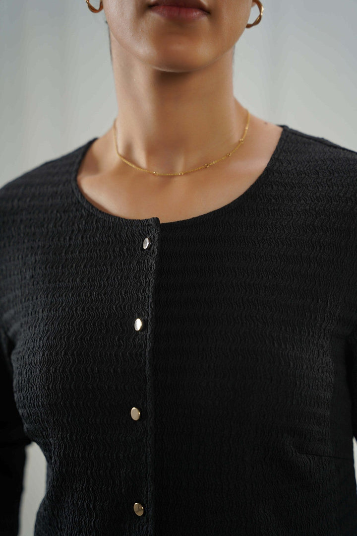 BLACK TEXTURED FITTED SHIRT