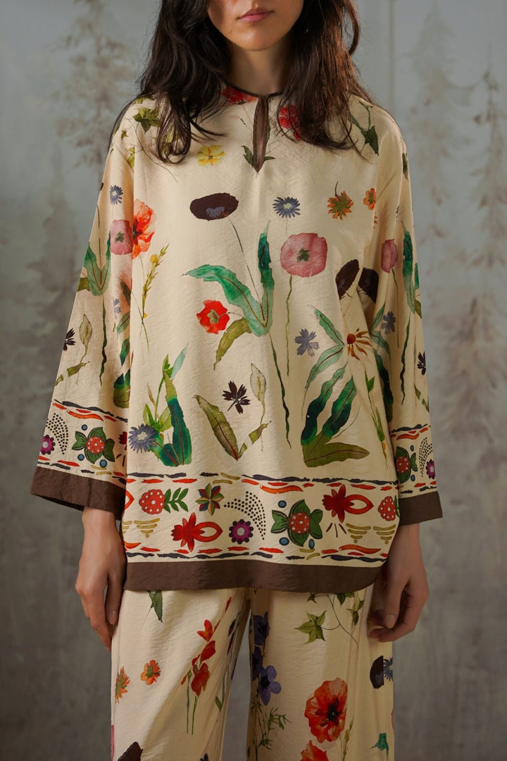 CREAM FERN & POPPY TOP
