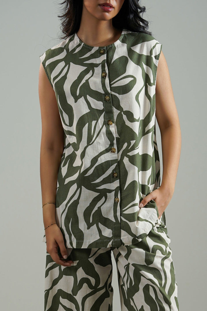 GREEN WEEKEND ON BROADWAY VEST