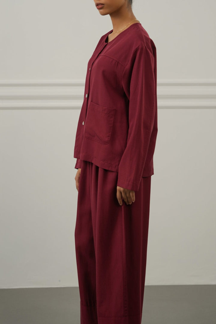 BURGUNDY TENCEL-LINEN POCKET BLOUSE