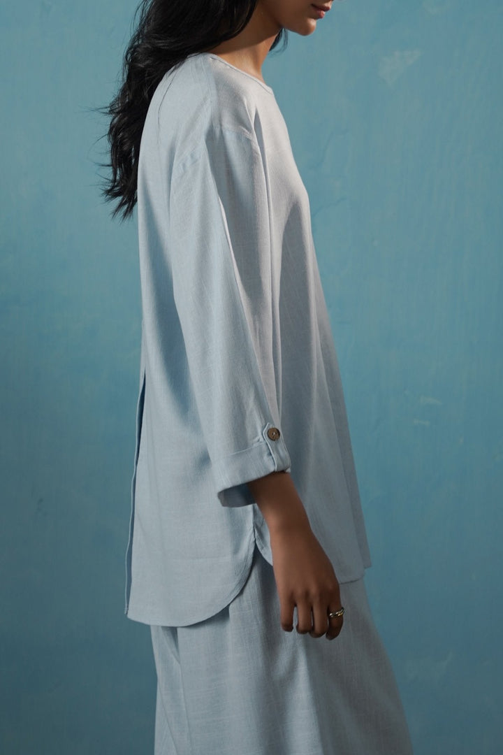 SKY BLUE EVERYDAY BACK BUTTON BLOUSE