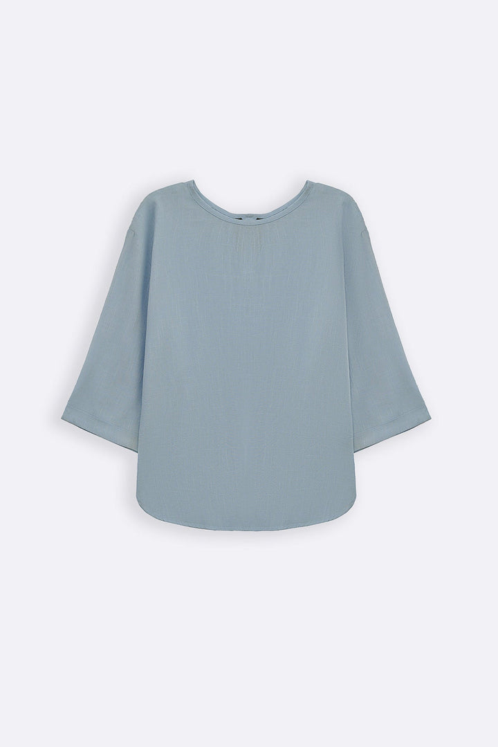 SKY BLUE EVERYDAY BACK BUTTON BLOUSE