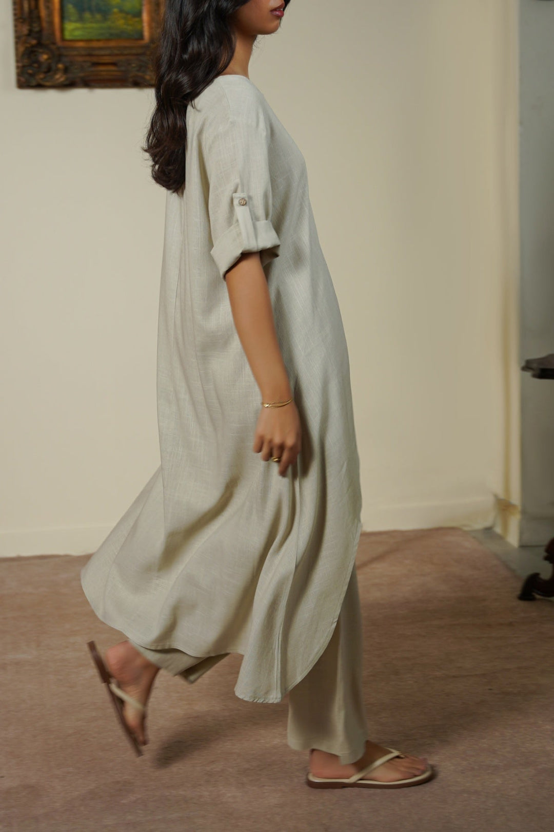 OAT WHITE SCOOP HEM LINEN BLEND TUNIC