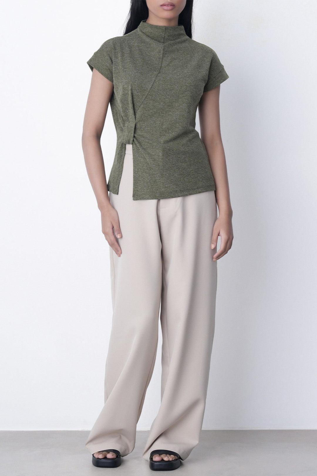 OLIVE-KNOT FUNNEL TOP