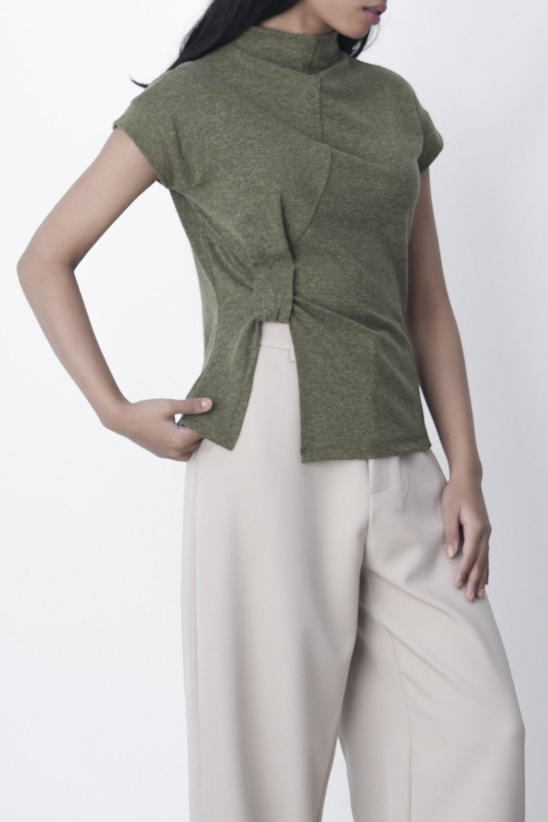 OLIVE-KNOT FUNNEL TOP