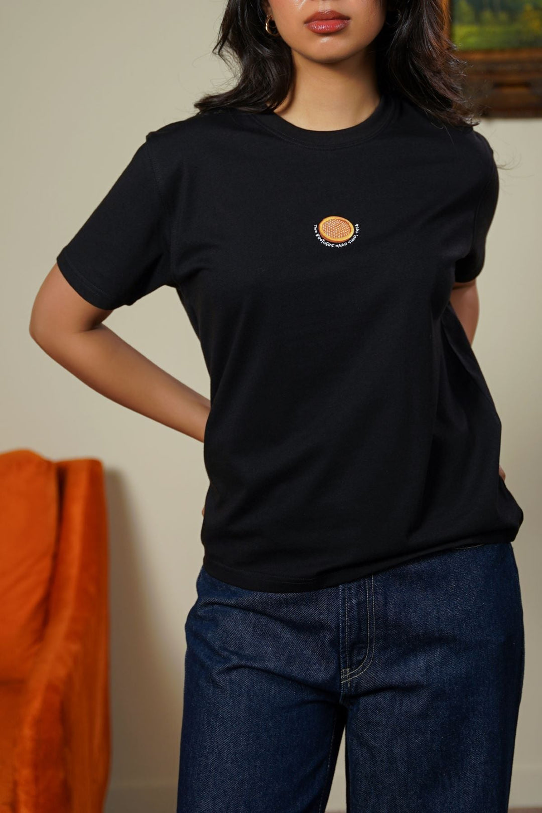 BLACK NAAN SHOP TEE