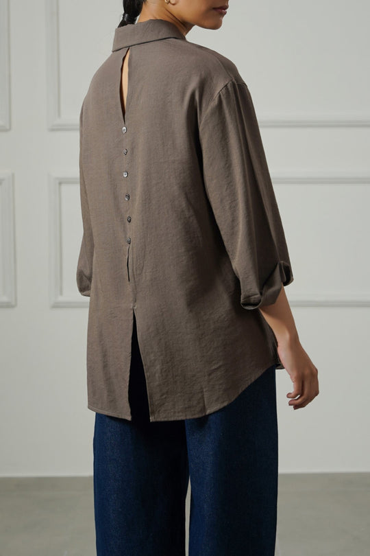 BROWN BACK SLIT BLOUSE