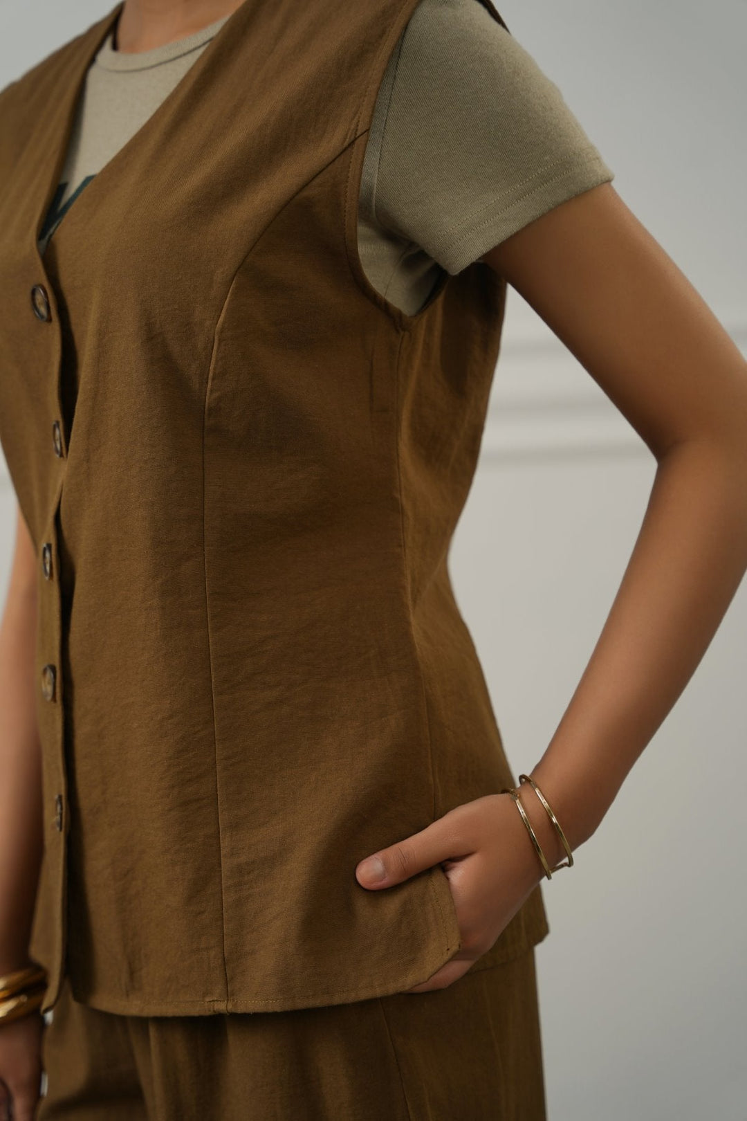 BROWN CASUAL COTTON MIX VEST