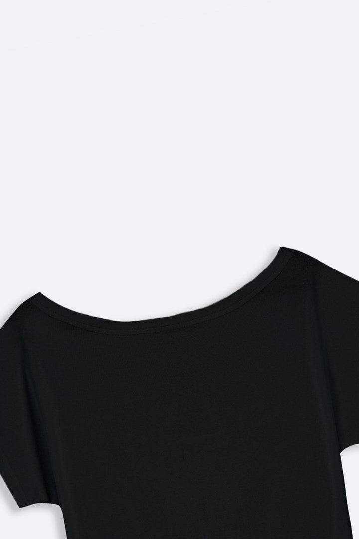 BLACK BARE SHOULDER TEE