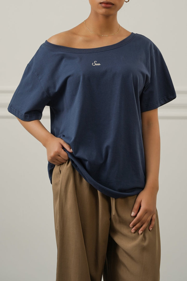 NAVY OFF SHOULDER TEXT TEE
