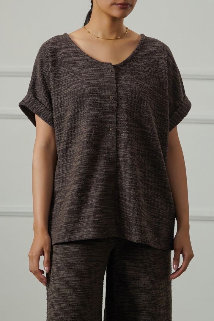 DARK BROWN TEXTURED KNIT BUTTON-DOWN