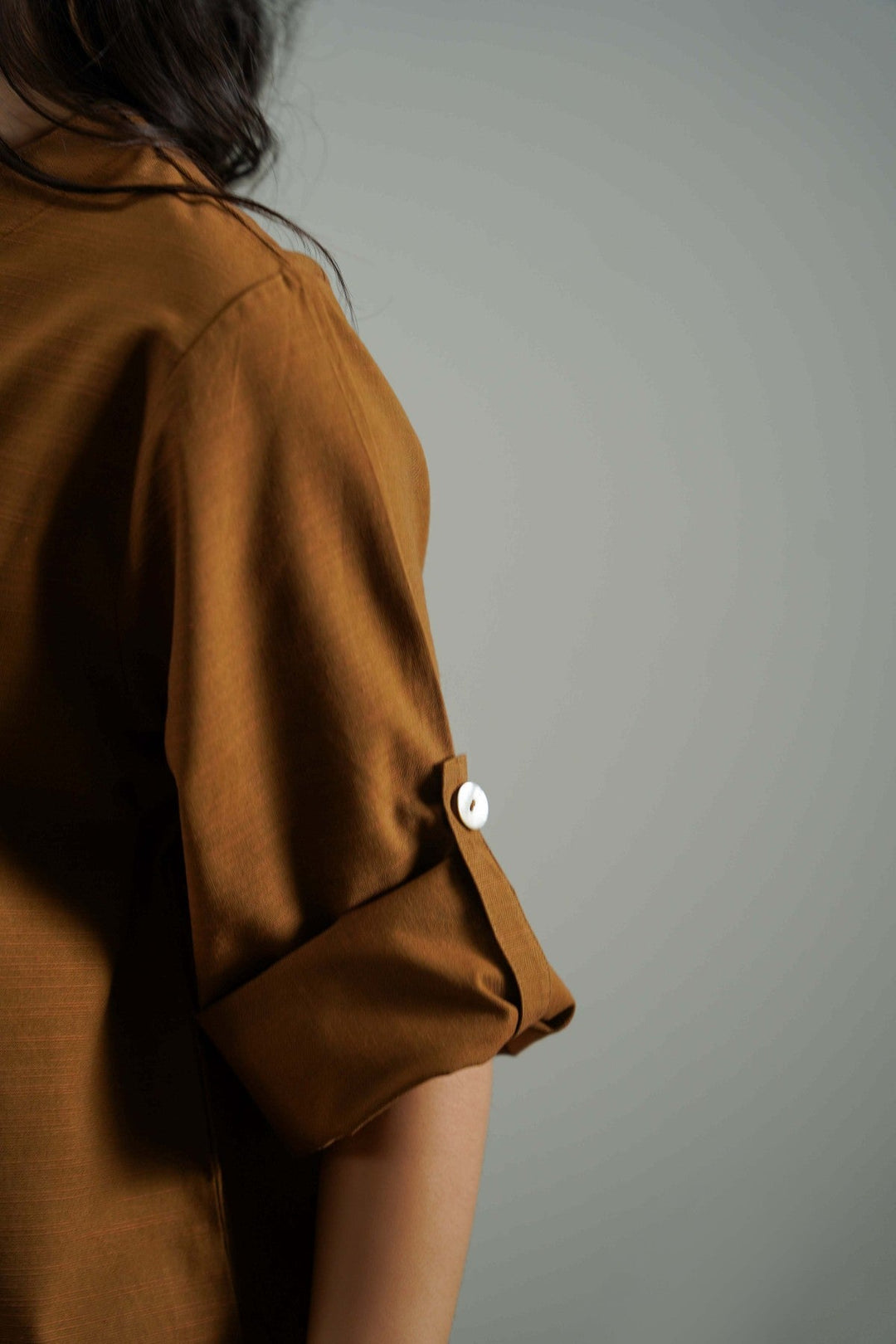 BROWN SOFT SLUB BLOUSE