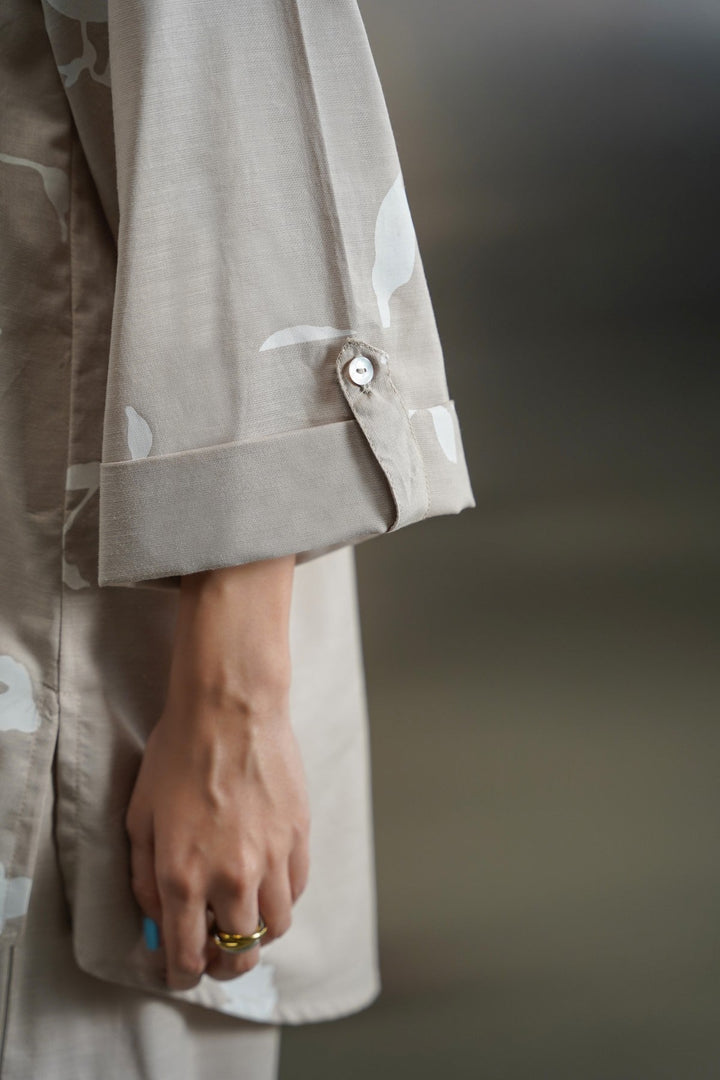 BEIGE PETAL IMPRINT SHIRT