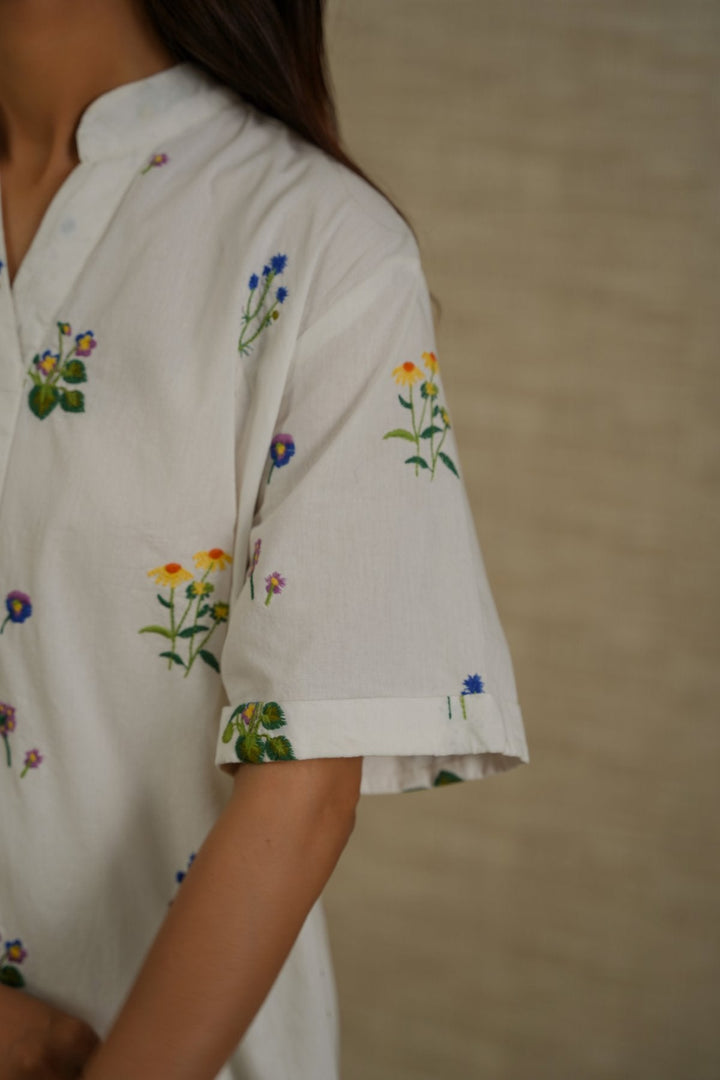 WHITE DITSY FLORAL SHIRT