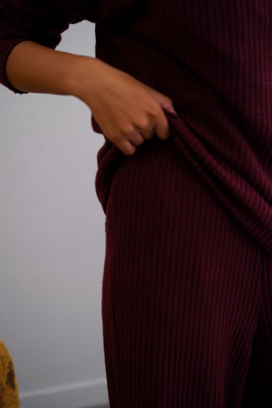 WINE WAFFLE KNIT PANTS