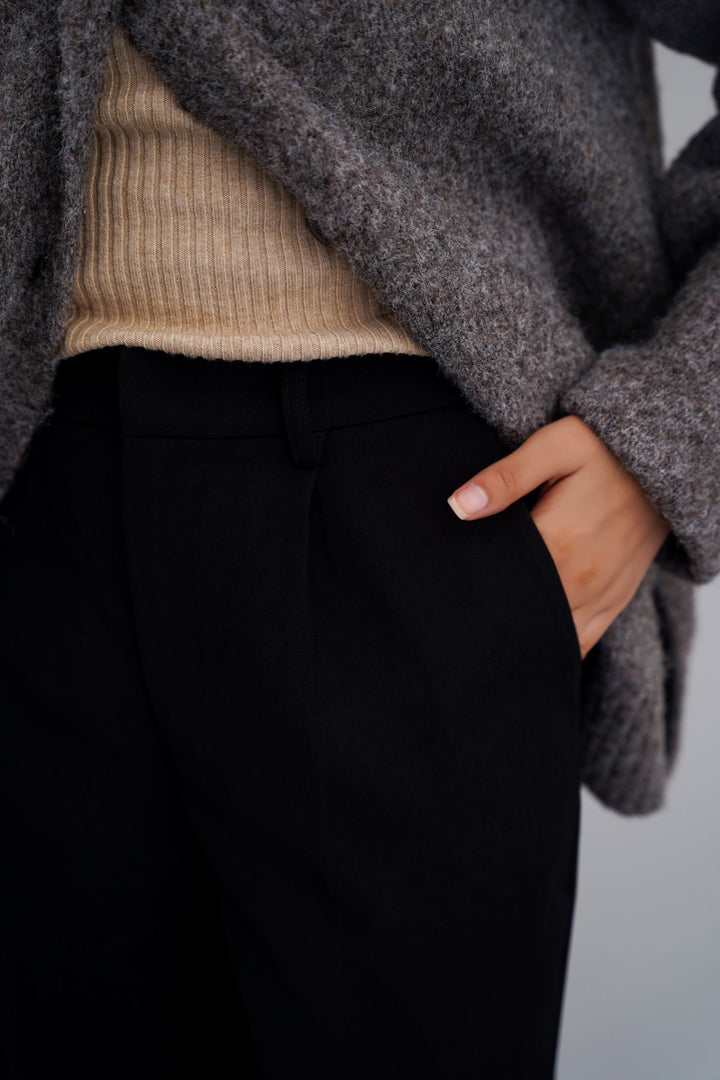 BLACK TAILORED SLIM PANTS