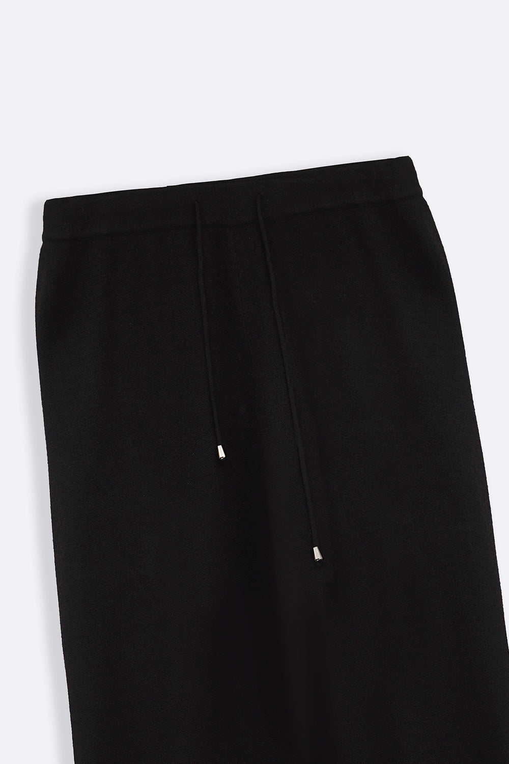 BLACK STRAIGHT PANTS
