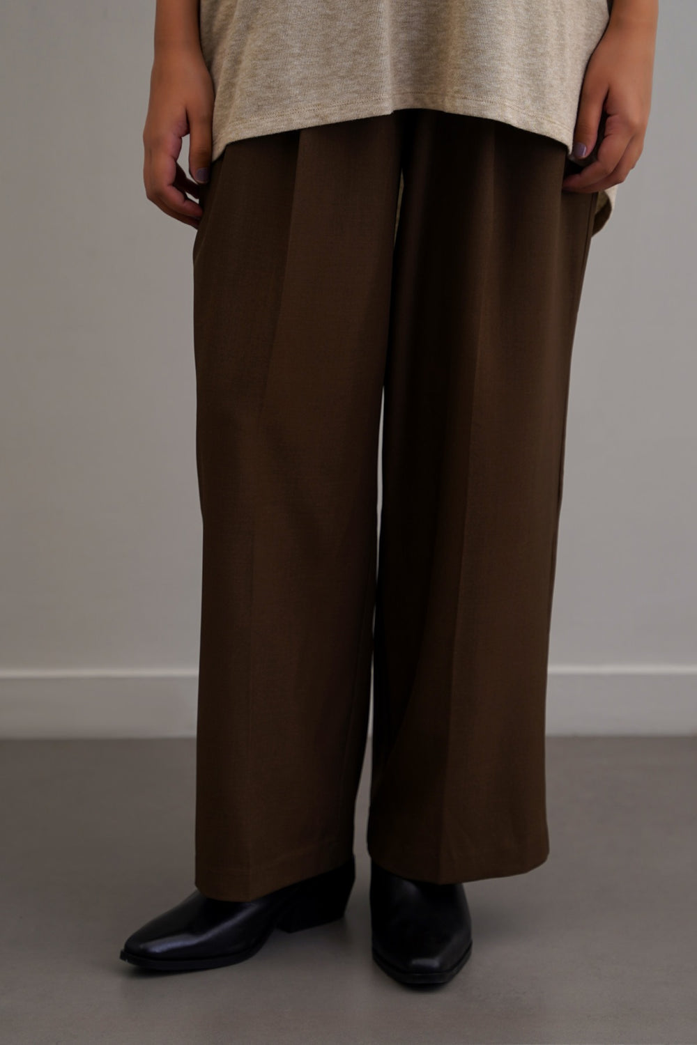 BROWN WORKDAY PLEATED PANTS