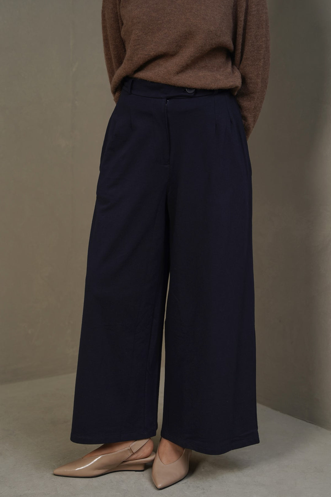 BLUE STRAIGHT LEG PANTS