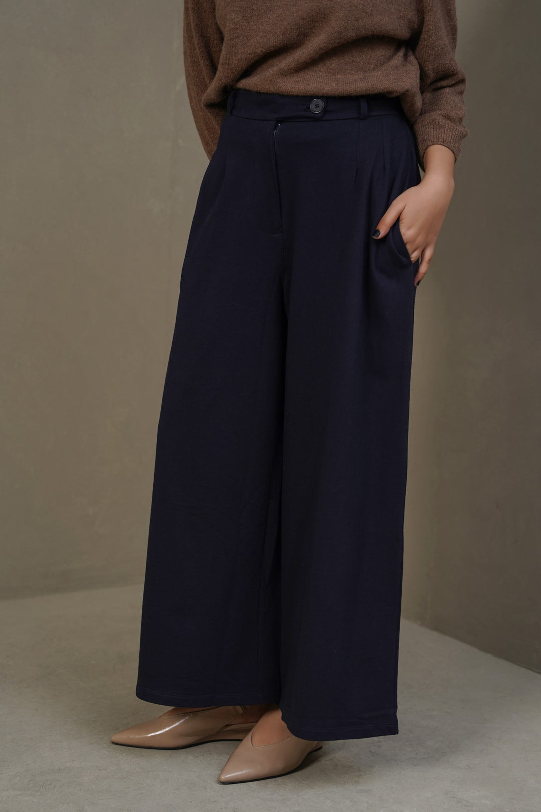 BLUE STRAIGHT LEG PANTS