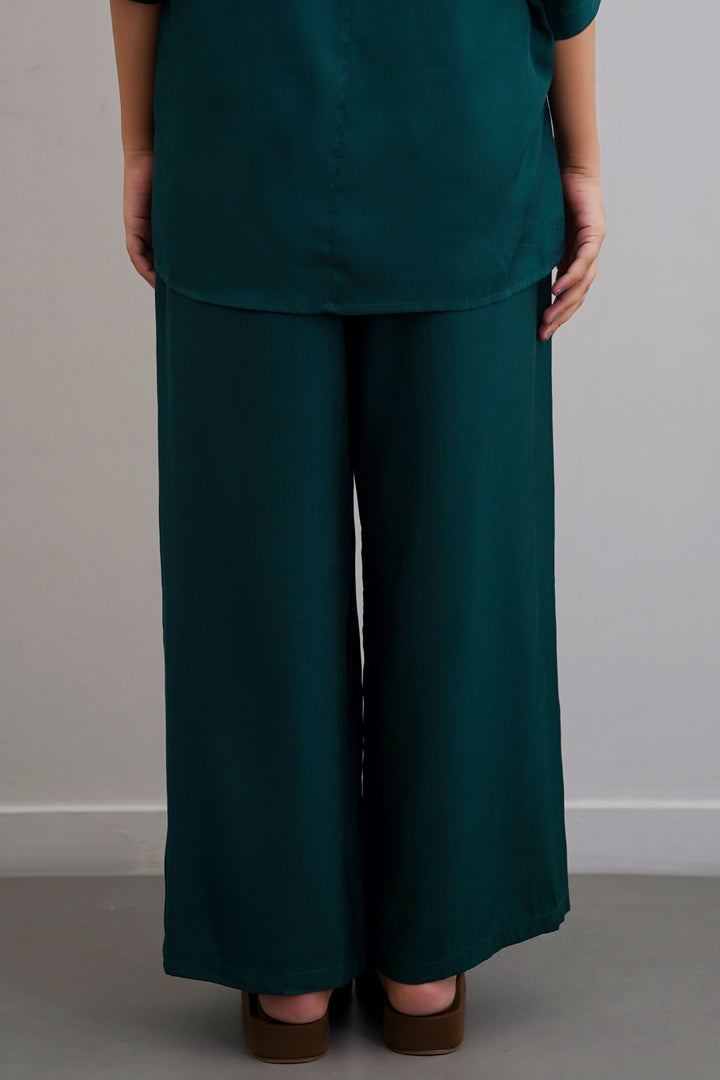 GREEN SLEEK SILK TROUSERS